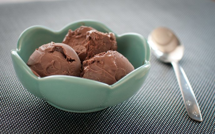 Delicious - chocolate ice cream