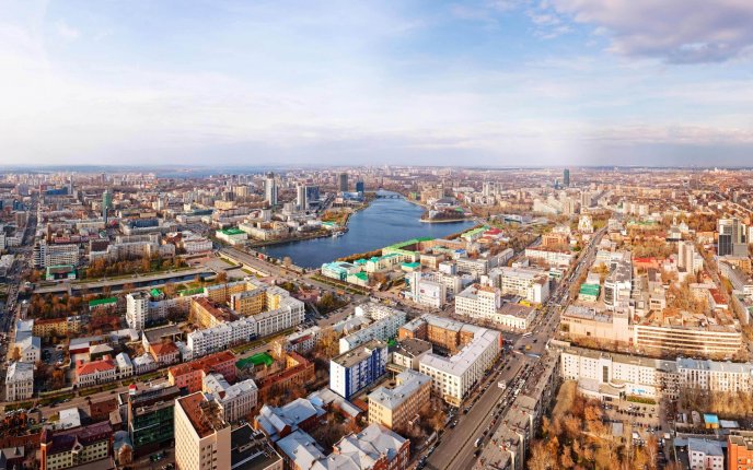 View over a city in Russia - HD wallpaper