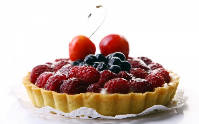 Summer cake - tart with berries