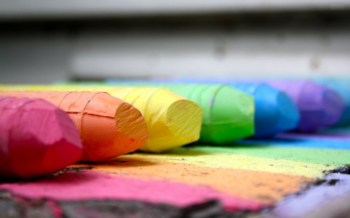 Wax colorful crayons - kids land