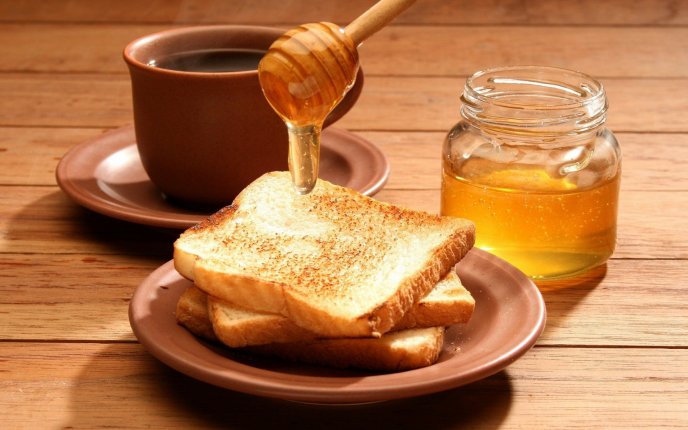 Delicious breakfast - tea, toast and honey