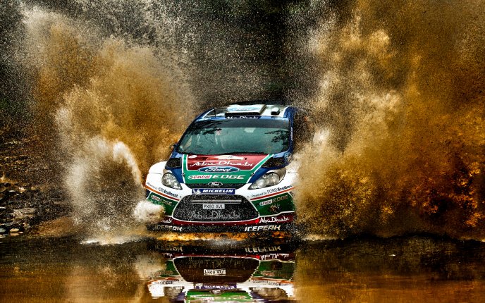 Race through the dirty water - HD auto wallpaper