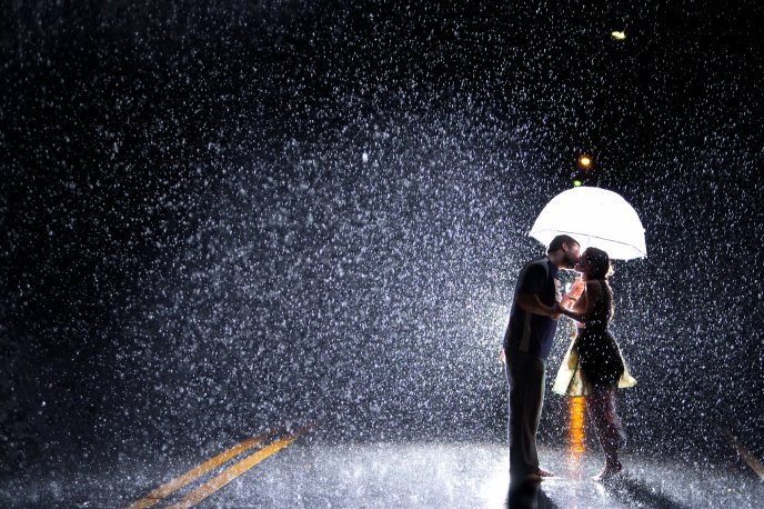 Love is in the rain - wonderful magic moments