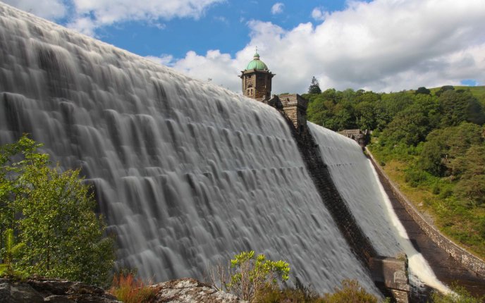 Craig Goch Dam, a masonry dam in the Elan Valley