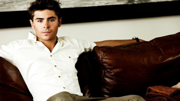 American actor Zac Efron with white shirt
