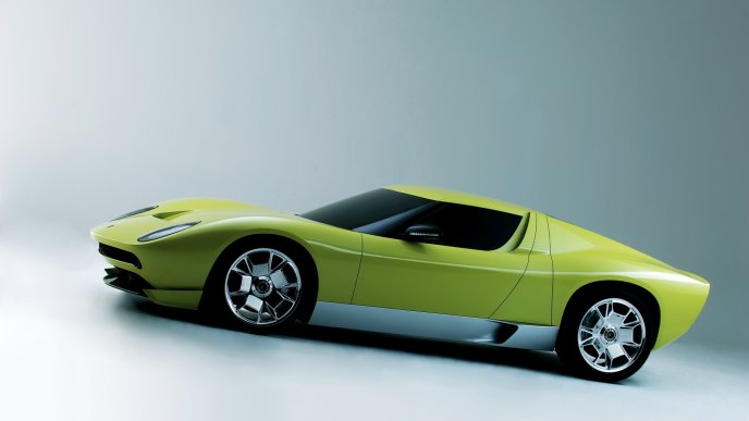 Green Lamborghini Miura Concept Wallpaper