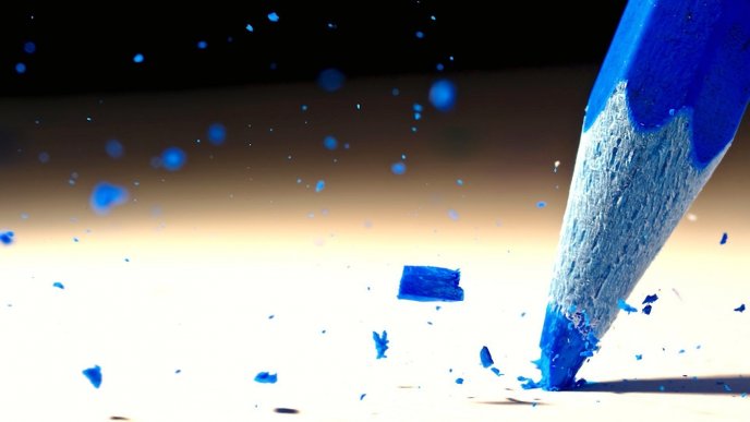 Frozen blue coloured pencil broken - Macro HD wallpaper