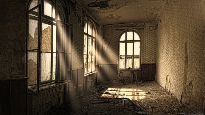 Sunlight through the broken windows - Old house