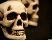Skull in the mirror HD Halloween wallpaper