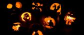 Ghosts and Halloween pumpkins - scary HD wallpaper