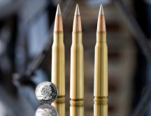 Three bullets and a silver coin - HD wallpaper