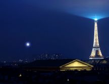 Tower Eiffel with many lights in night