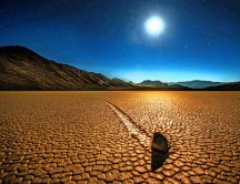 Warm days in the desert - golden earth