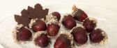 Acorns made from grapes and chocolate - Funny and sweet food