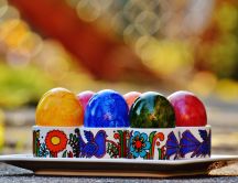 Easter eggs in funny cups - Happy Spring Holiday