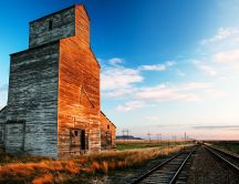Old rail station and big wooden building - HD wallpaper
