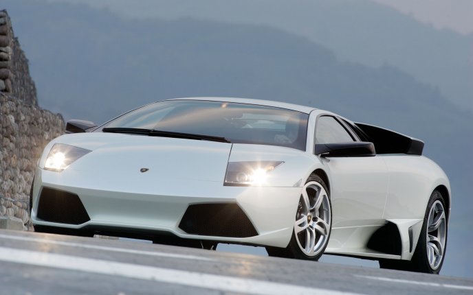 Beautiful sport white car - Lamborghini Murcielago lp640
