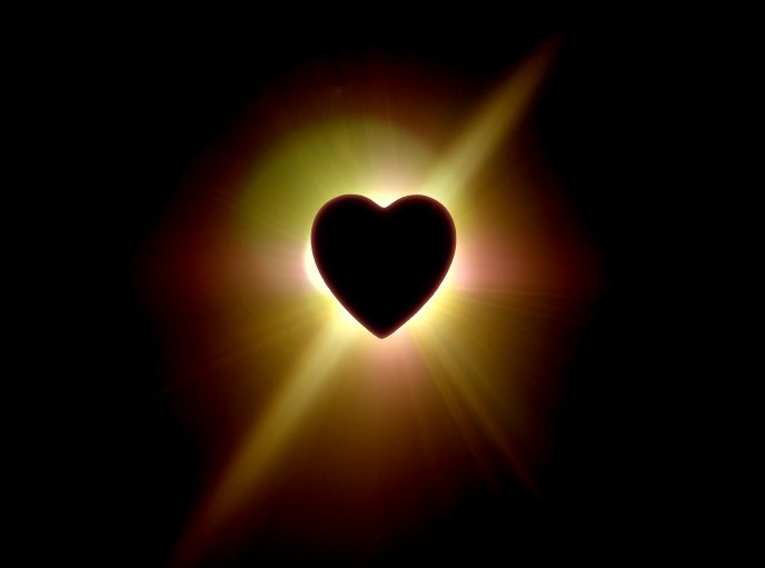 Heart eclipses the sun HD wallpaper