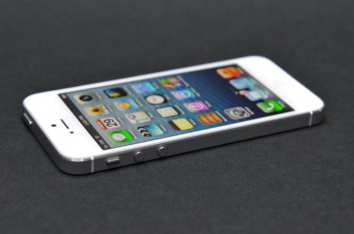 Gray telephone - iPhone 5