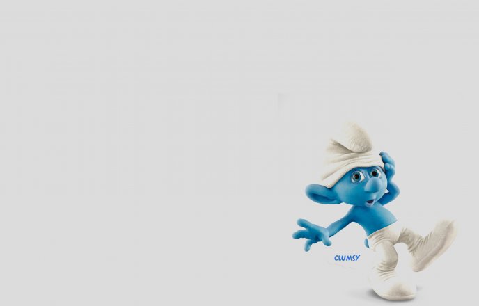 Character from Smurfs movie - Little clumsy