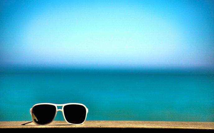 Sunglasses - the most important summer accessory