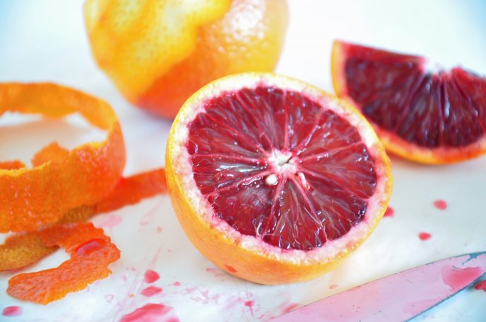 Red grapefruit juice - fruit slices