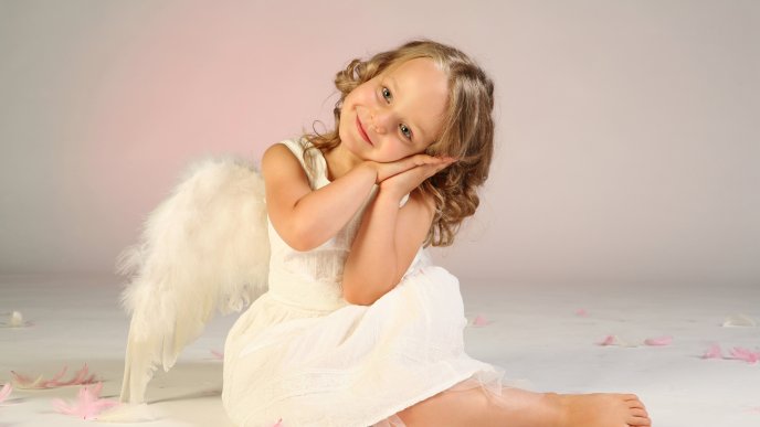 A sweet angel girl - White girl with wings