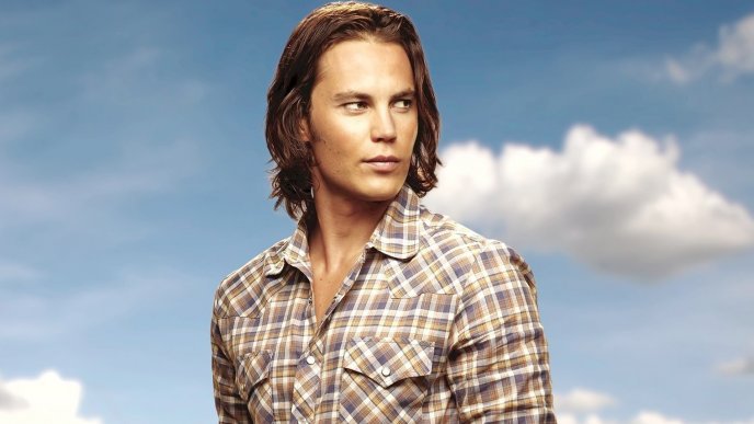The serious actor and model, Taylor Kitsch