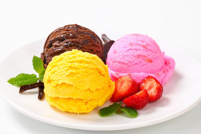 Vanilla, chocolate and strawberry delicious ice-cream