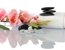 Relaxation spa set - stones, flowers and water
