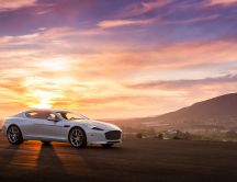 White car in the sunset - HD wallpaper