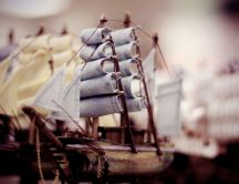 Little ship on the ocean - HD macro wallpaper