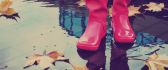 Pink water shoes on a rainy Autumn day - Play outside