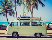 Holiday at the beach with old car - HD summer wallpaper