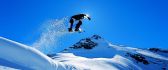 Spectacular salt with snowboard - Beautiful winter season