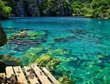 Wonderful green and blue ocean water - Kayangan Lake