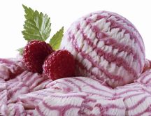 Waves of ice cream vanilla and raspberry - HD wallpaper